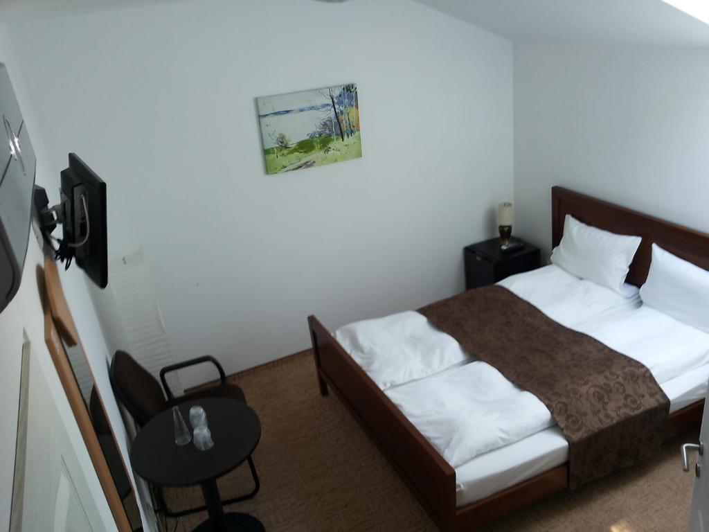 Hotel Oxigen Petroşani Стая снимка