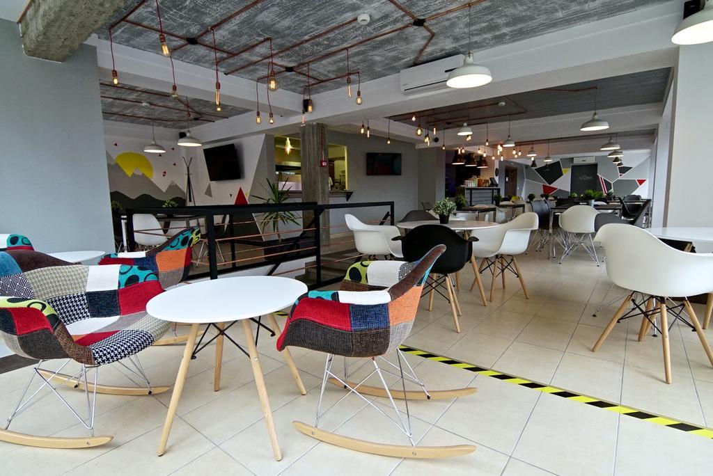 Hotel Oxigen Petroşani Екстериор снимка